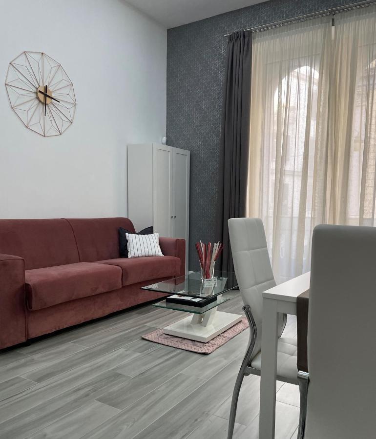 Duomo Platinum Apartment Naples