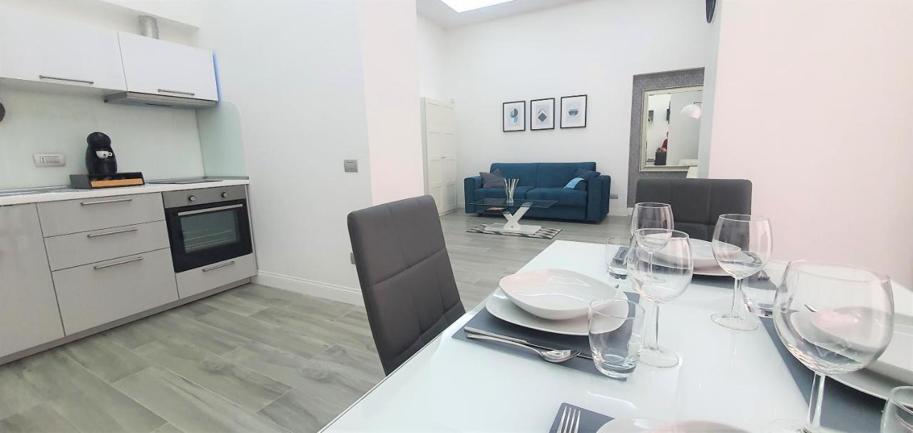 Duomo Platinum Apartment Naples
